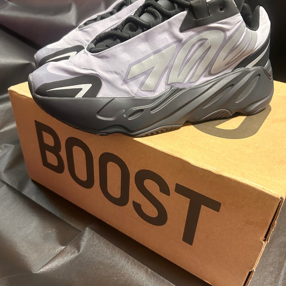 Adidas Men's Black and Purple Sneakers